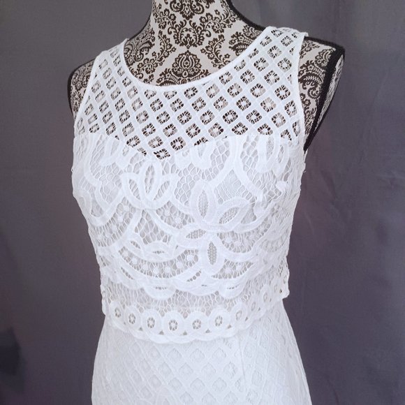 GUESS Dress White Lace Sleevless Sweetheart Neck Bodice Panel Sheath Party 2 - Picture 4 of 5